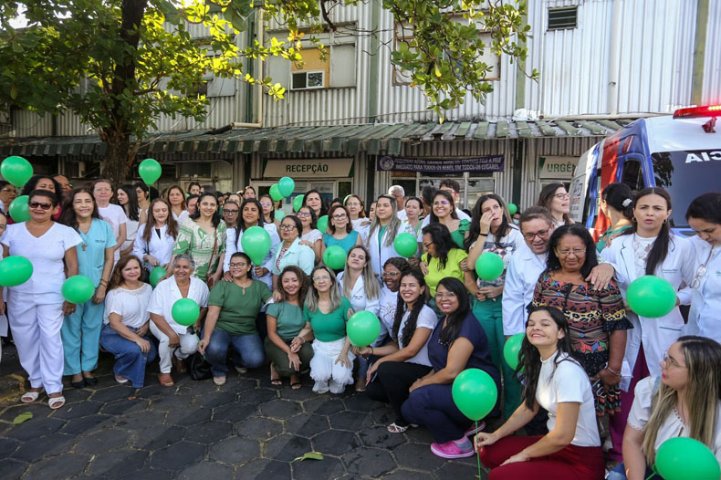 Despedida da Maternidade Evangelina Rosa tem abraço e relatos emocionantes; mais de meio milhão de piauienses nasceram na unidade