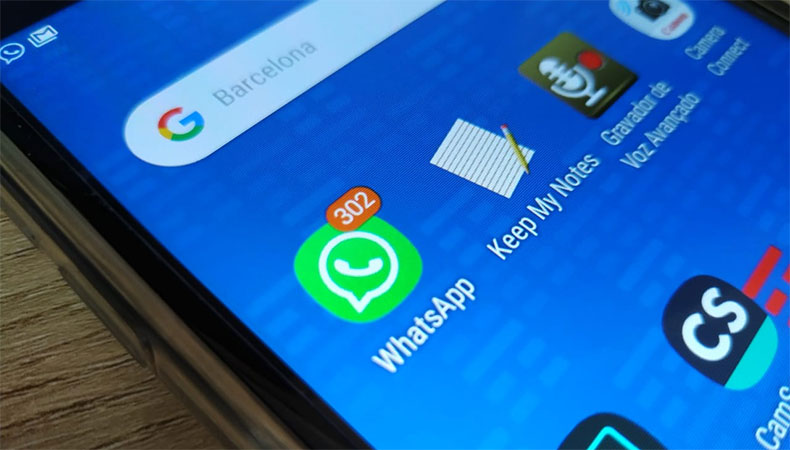 WhatsApp vai permitir salvar mensagens temporárias