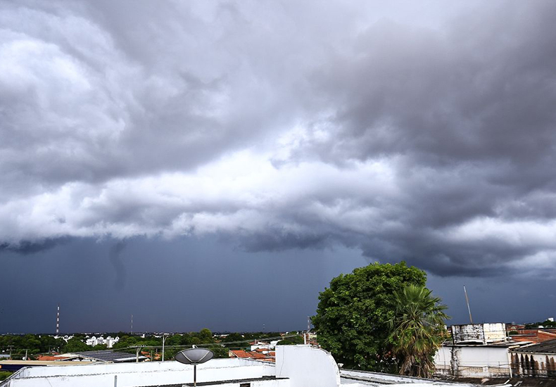 Piauí segue com alerta de chuvas para todos os municípios; confira a previsão