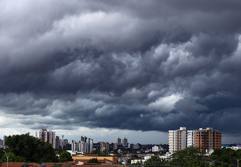 Cinco cidades do Piauí registram os maiores volumes de chuva do país; estado tem alerta de chuvas intensas