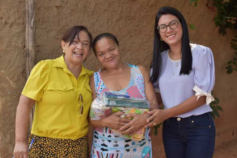SEMTAS realiza entrega de cestas básicas para famílias carentes de Picos