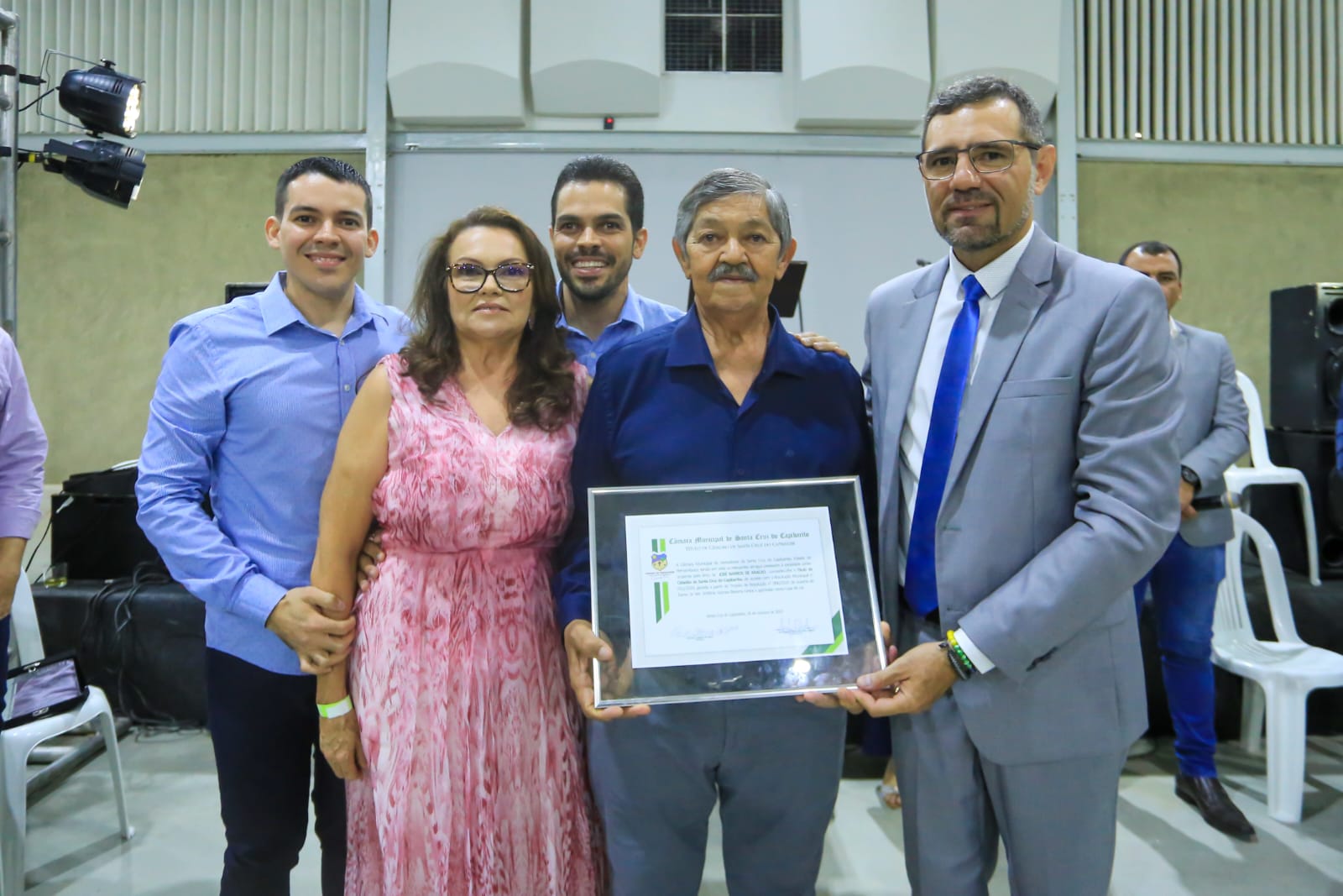 Santa Cruz do Capibaribe homenageia empresário picoense com título de cidadania