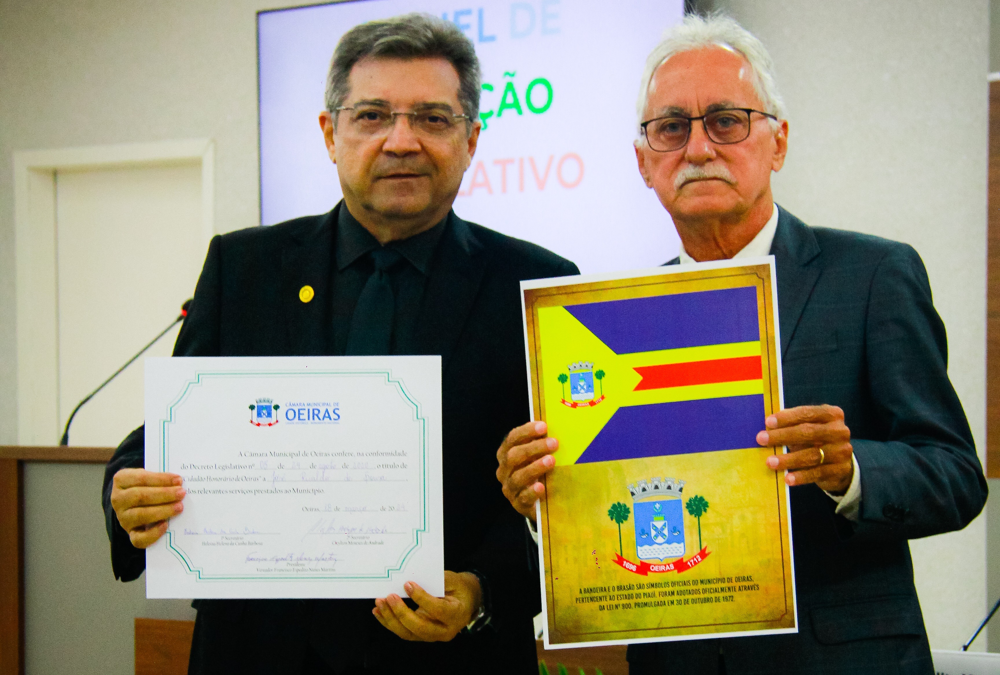 Empresário José Rivaldo recebe título de cidadania Oeirense