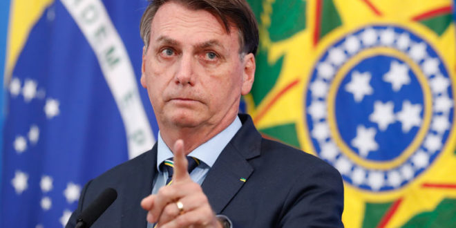 Bolsonaro sanciona Lei Aldir Blanc para setor cultural