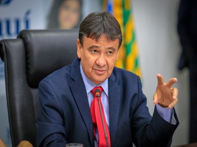 Governo do Piauí anuncia que cumprirá novo piso nacional dos professores