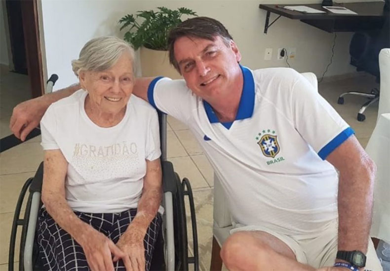 Morre a mãe de Bolsonaro, aos 94 anos, e presidente lamenta nas redes sociais