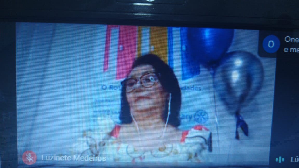 Luzinete é empossada presidente do Rotary Clube de Picos
