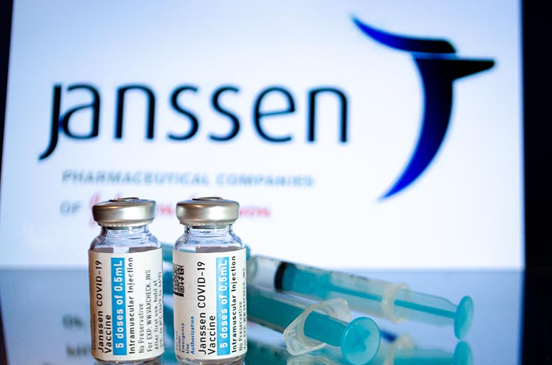 Governo diz que vacina da Janssen contra Covid agora é de duas doses