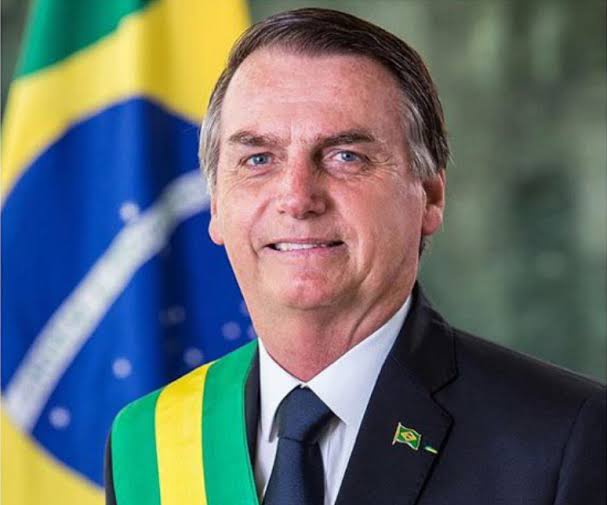 Primeiro exame aponta que Bolsonaro está com coronavírus, diz colunista