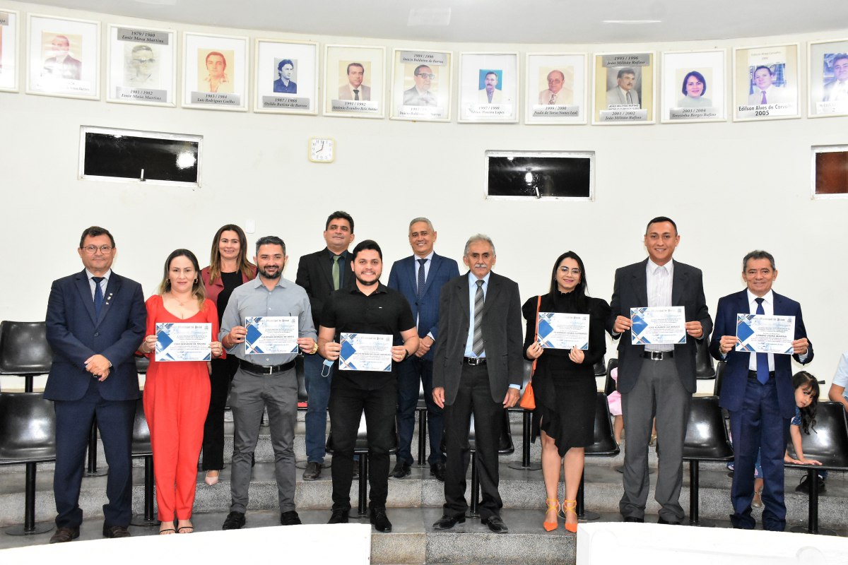 Bioquímicos e Biomédicos são homenageados em Sessão Solene na Câmara Municipal de Picos