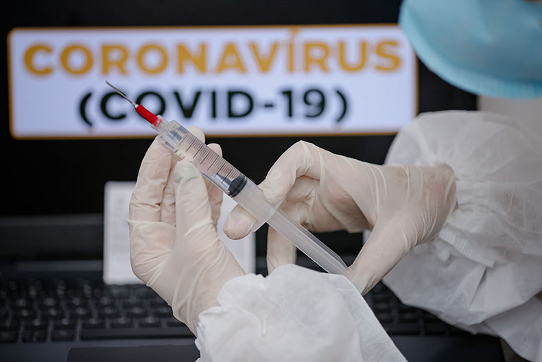 Passaporte da vacina contra Covid-19 já é exigido em 249 cidades no Brasil