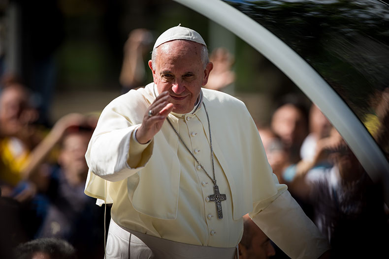 Papa Francisco reza por vítimas das chuvas e inundações no Brasil