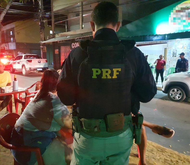 PRF interrompe festas e resgata 33 crianças e adolescentes em rodovias no Piauí