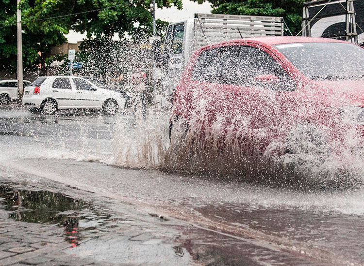 Picos pode ter chuva intensa com trovoadas nesta quinta-feira