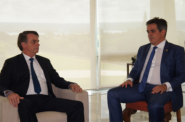 Bolsonaro oficializa reforma ministerial com nomeação de Ciro Nogueira na Casa Civil