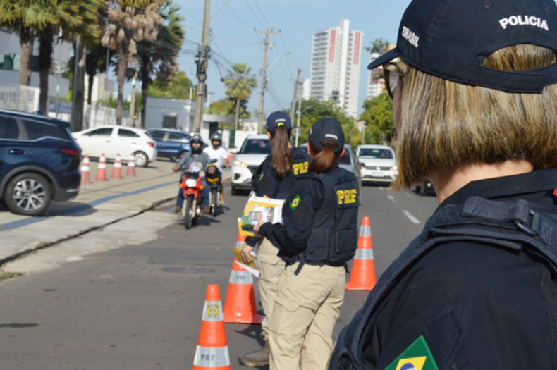 Feriado: PRF reforça fiscalização e rodovias terão restrição de tráfego