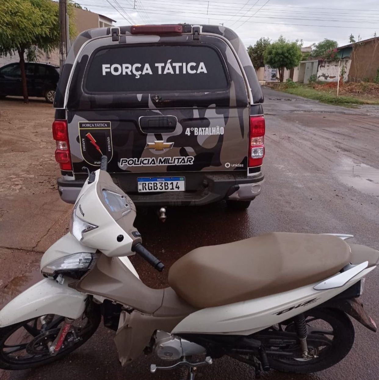 Adolescente é apreendido por roubar motocicleta em Picos