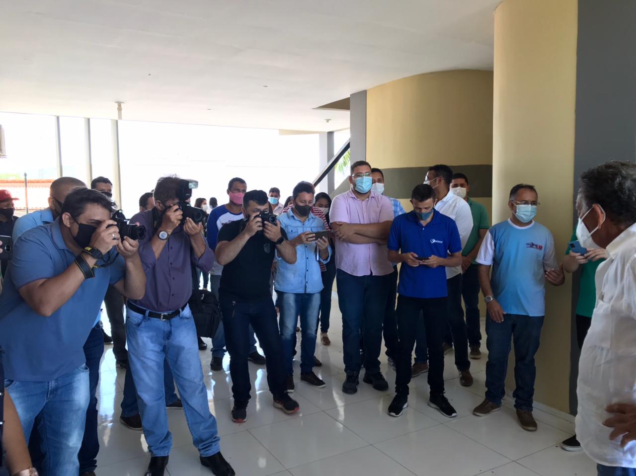 Prefeitura de Picos realiza confraternização com a imprensa picoense em alusão ao Dia do Jornalista