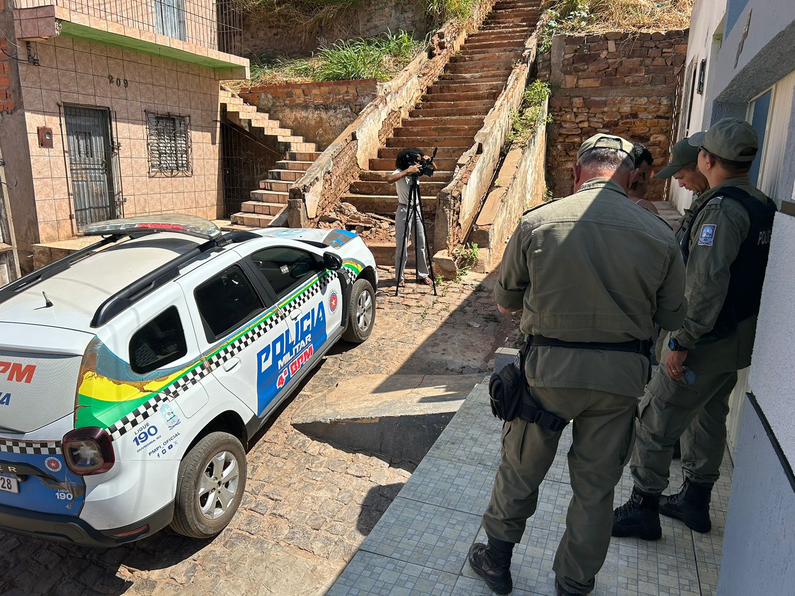 Mulher é esfaqueada n bairro São José em Picos