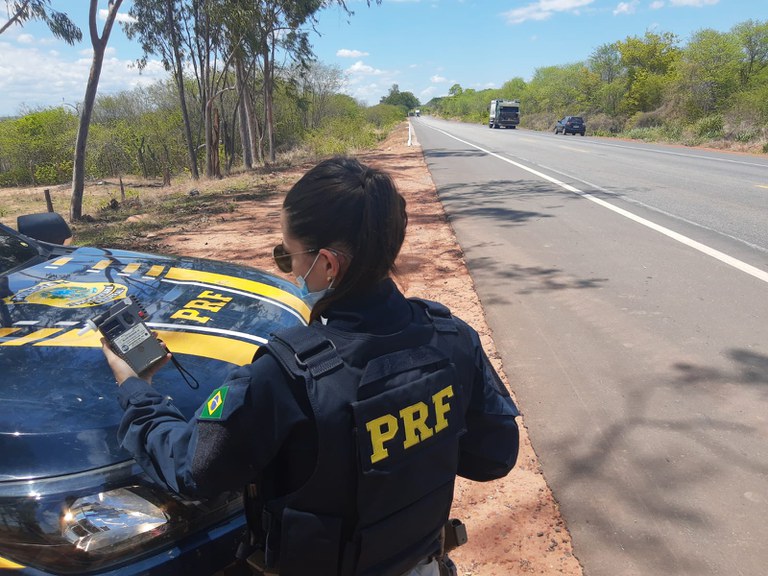 PRF prende homem por embriaguez ao volante