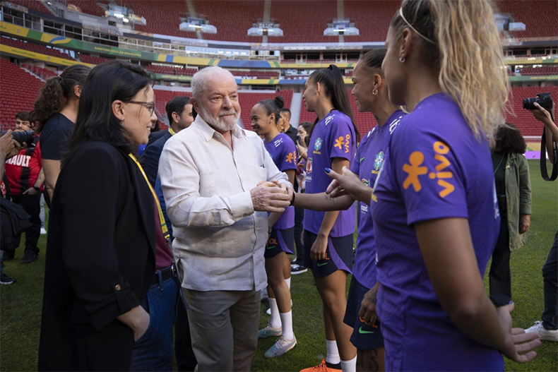 Governo Lula decide adotar ponto facultativo em jogos da seleção na Copa feminina