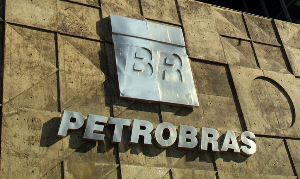 Petrobras anuncia aumento de 19% no preço do gás natural