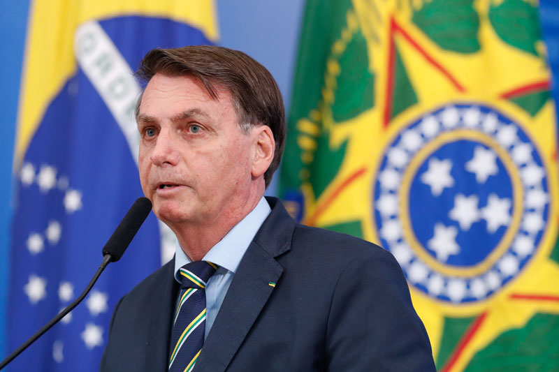 Bolsonaro: é possível reduzir em ao menos 10% preço de combustível sem 'canetada'