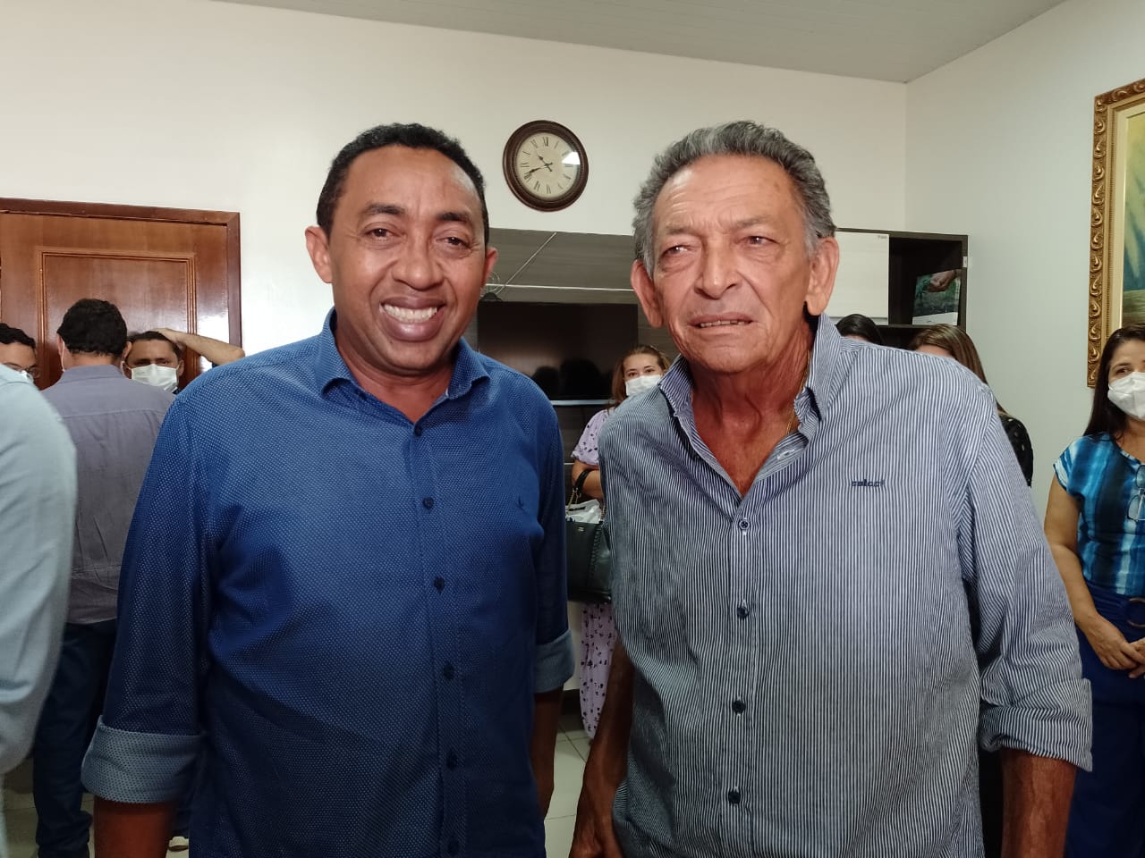 Pré-candidato ao Senado, Joel Rodrigues, realiza visita ao Prefeito Gil Paraibano