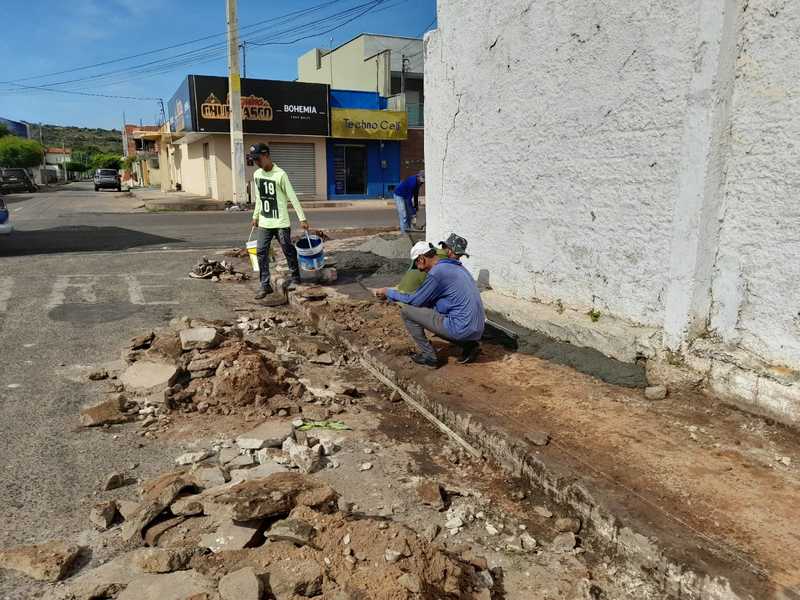 Prefeitura de Picos inicia obras de reestruturação no Estádio Municipal Helvídio Nunes de Barros