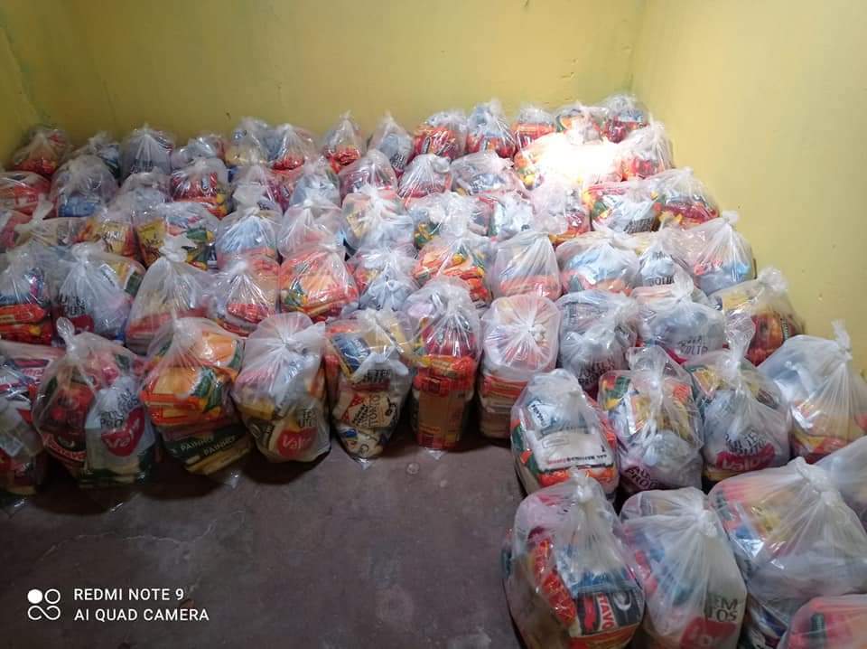 Para auxiliar famílias afetadas pela pandemia, ONG Fonatrans doa 250 cestas básicas em Picos
