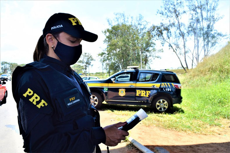 Lei Seca completa 13 anos: PRF aplicou mais de 1.200 testes neste ano e alerta para desrespeito