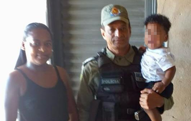 Sargento da PM salva bebê de um ano que se engasgou com cuscuz no Piauí