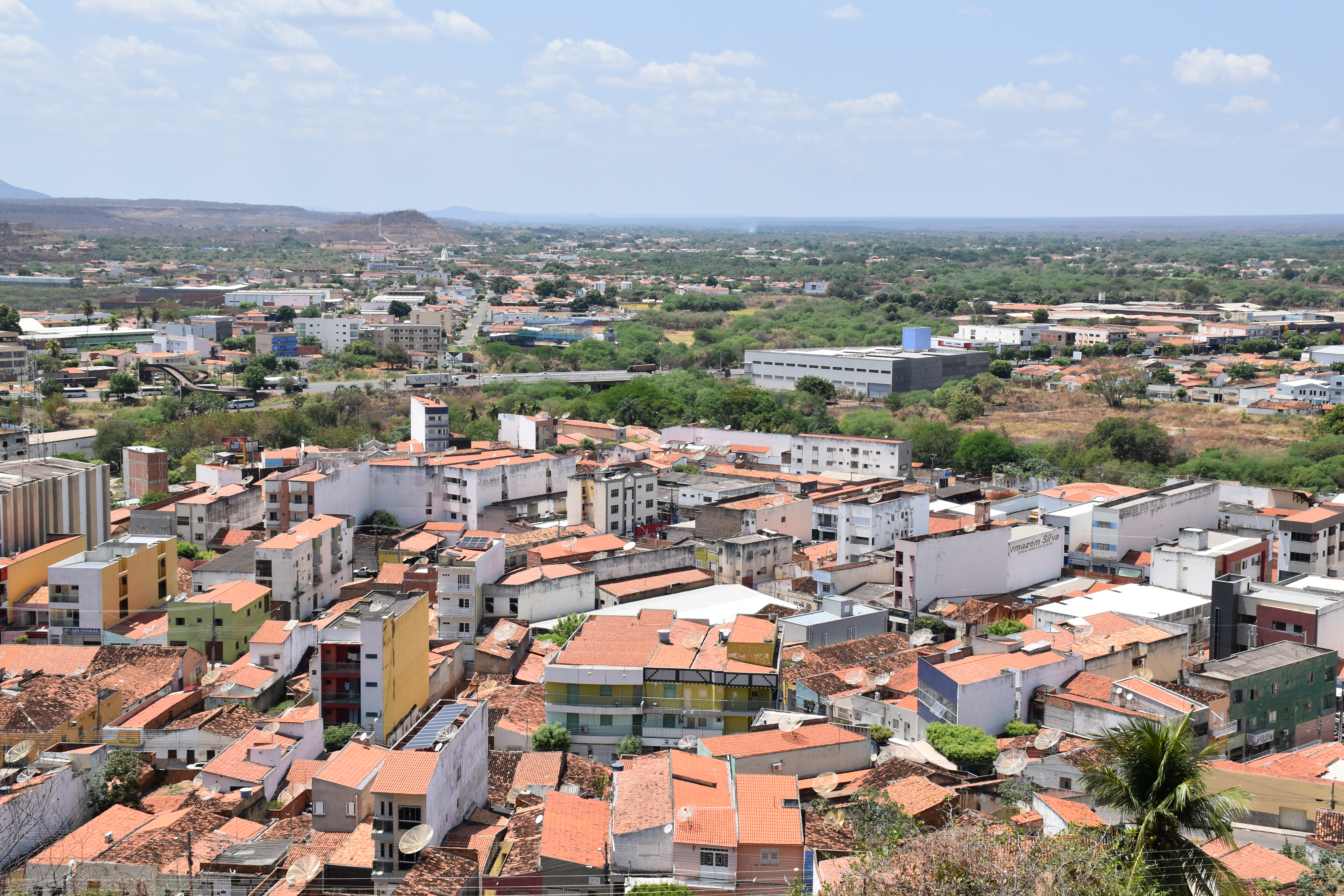 Salário comercial de Picos é reajustado; confira