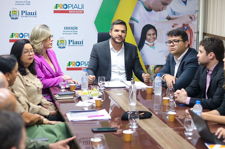 Secretarias criam grupo de trabalho para promover a segurança e a cultura de paz nas escolas