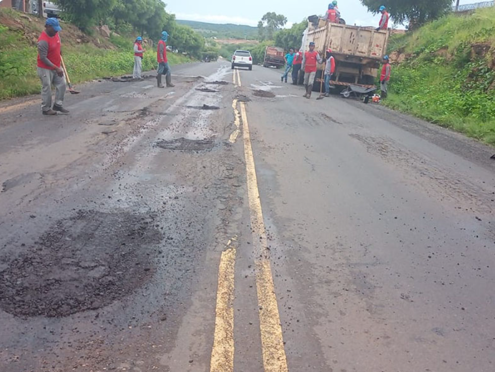 Dnit inicia operação 'tapa-buracos' nas rodovias que cortam Picos