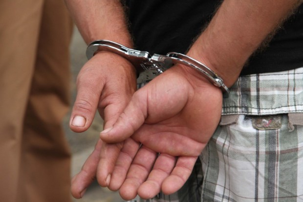Homem acusado de matar pai e filho é preso em Picos