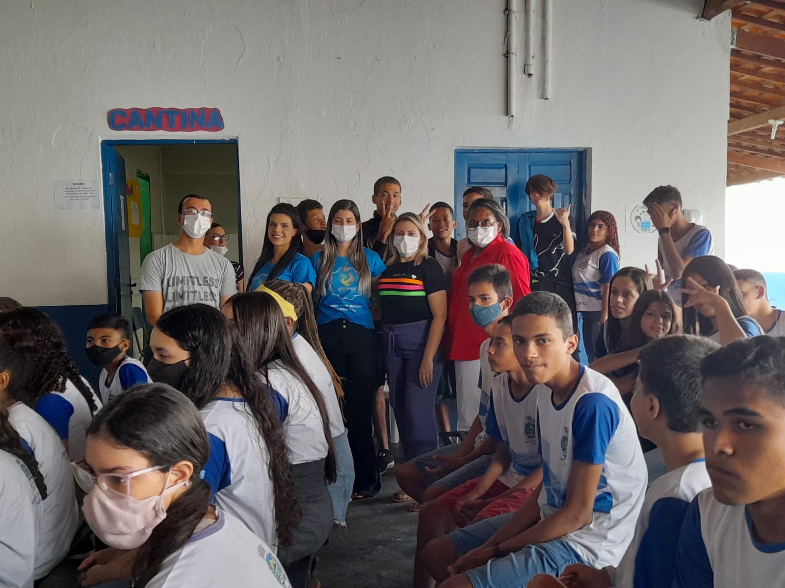 Saúde realiza palestra sobre combate às drogas na Escola Padre Madeira