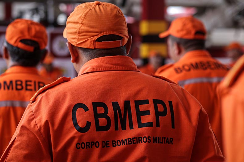 Operação cumpre 7 mandados por tentativa de fraude no concurso do Corpo de Bombeiros