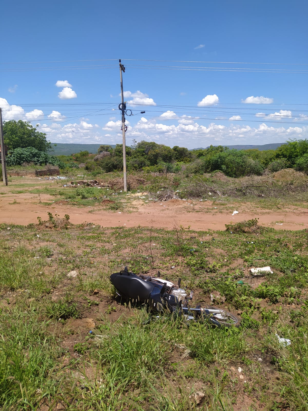 Em Picos, duas pessoas ficam feridas após acidente na BR-316 