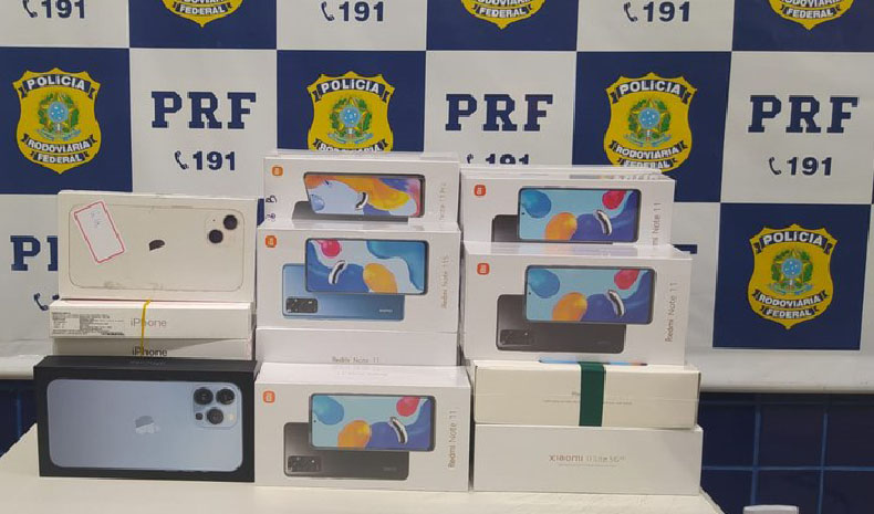 Em Floriano, PRF apreende 25 smartphones importados sem nota fiscal