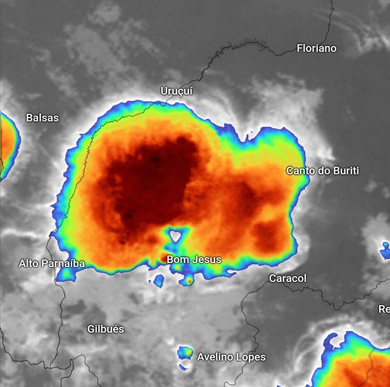 Sul do Piauí registra mais de 1300 raios em apenas 13 minutos; episódio pode se repetir