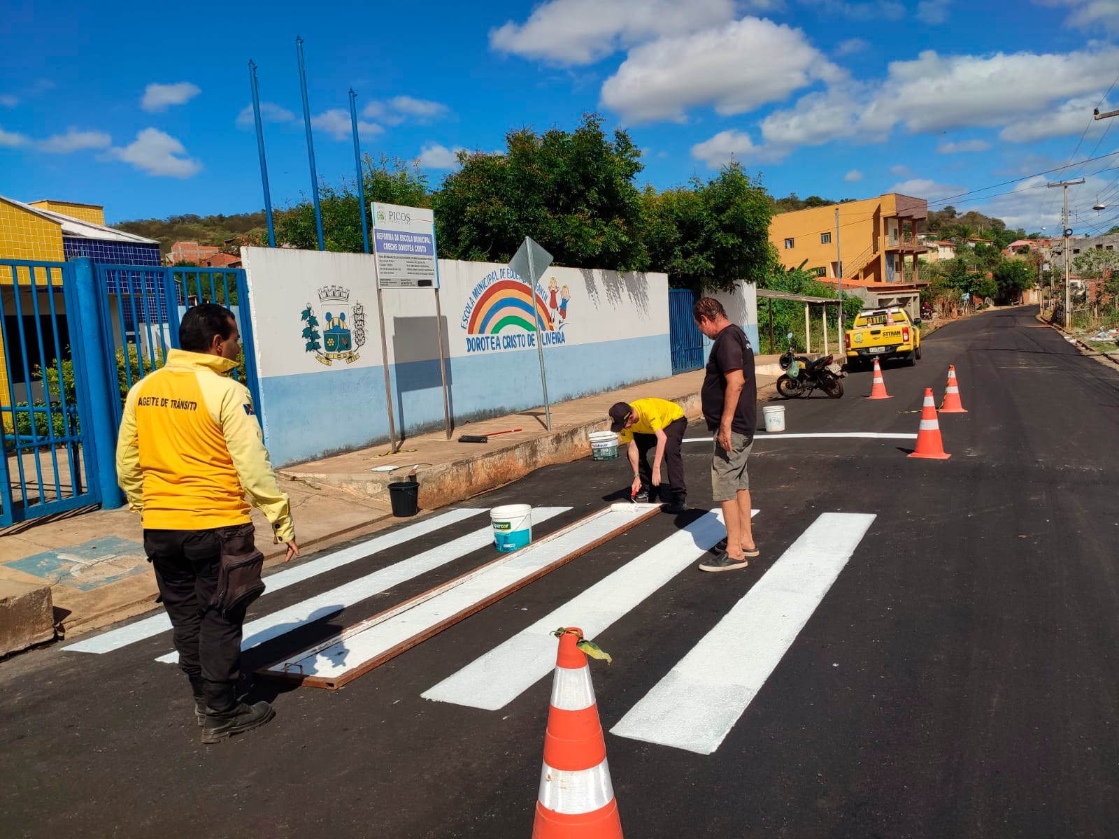 Secretaria de Trânsito intensifica trabalho de sinalização nos bairros Passagem das Pedras e Boa Vista