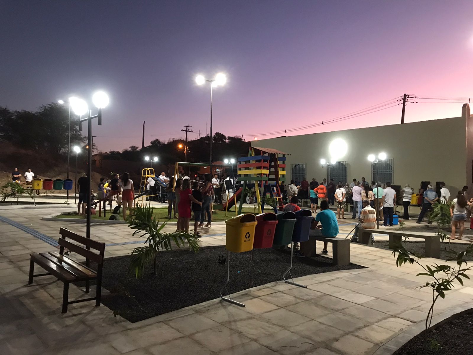 Praça do bairro Conduru é inaugurada