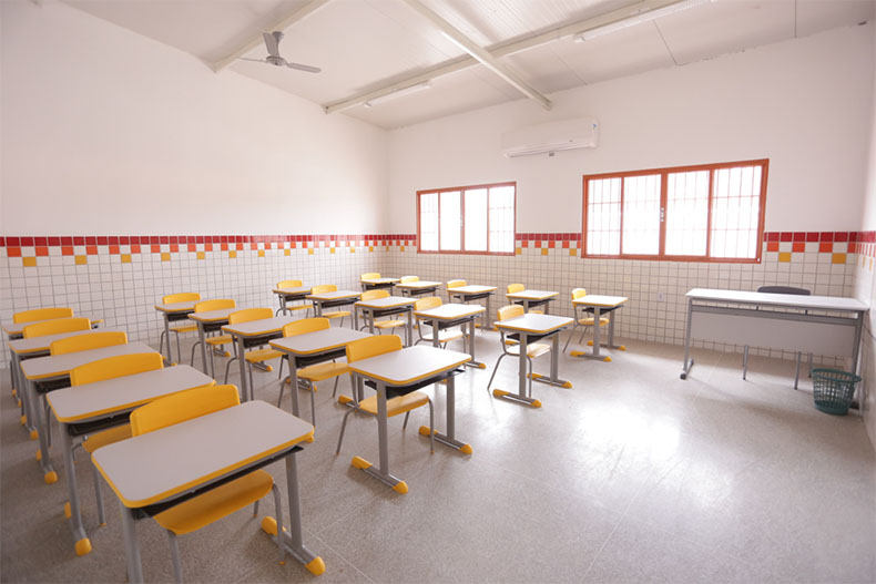 Professores e donos de escolas acertam suspender aulas presenciais até o dia 4 de abril