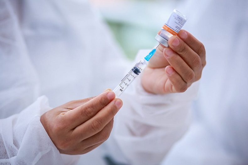 Ministério Público recomenda punição para quem escolhe vacina contra covid nos postos