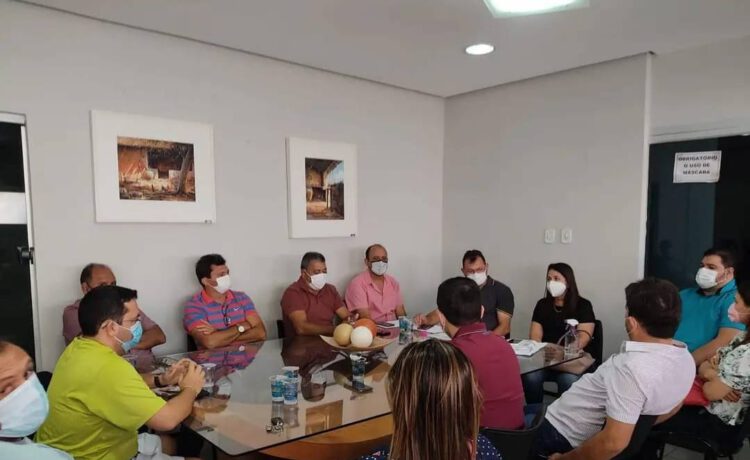 Em reunião, vereadores debatem retorno das aulas presenciais nas escolas municipais de Picos