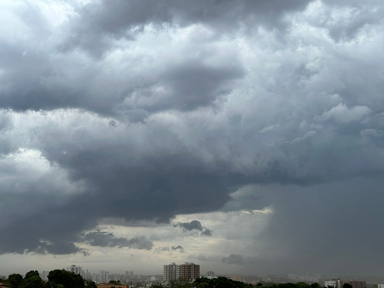 Alertas de chuvas intensas seguem para quase todos os municípios do Piauí