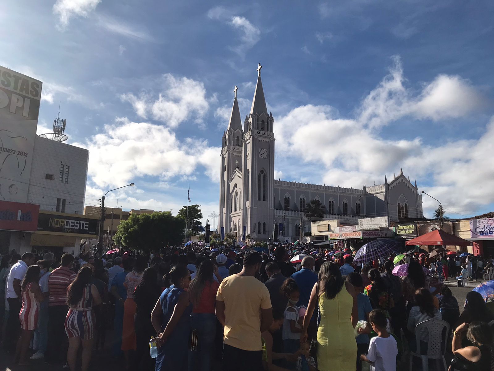 Em Picos, programação da Festa de Nossa Senhora dos Remédios encerra nesta terça-feira (15)