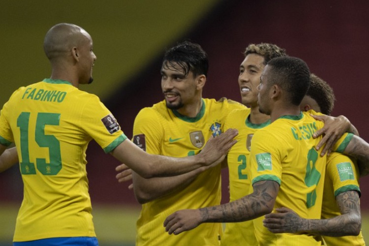 Brasil vence o Equador e mantém liderança das Eliminatórias