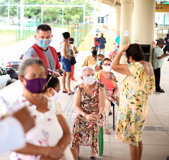 Especialistas orientam sobre cuidados com idosos no B-R-O Bró